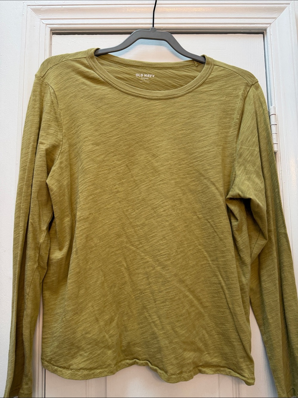 Old Navy Women’s Long Sleeve Crew Neck Shirt - Olive Green; Womens large